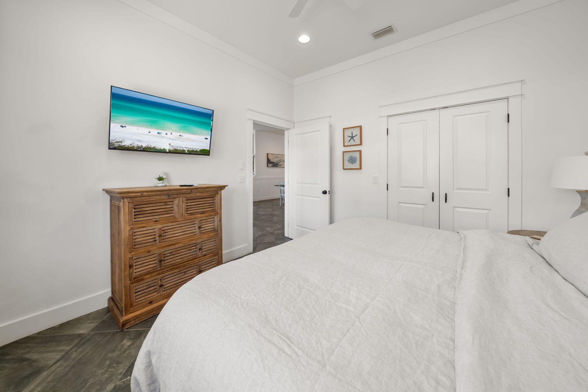 85 Cobia Street Destin, FL 32541 - Photo 32 of 59 34-king-bedroom-coastal-white-destin-fl
