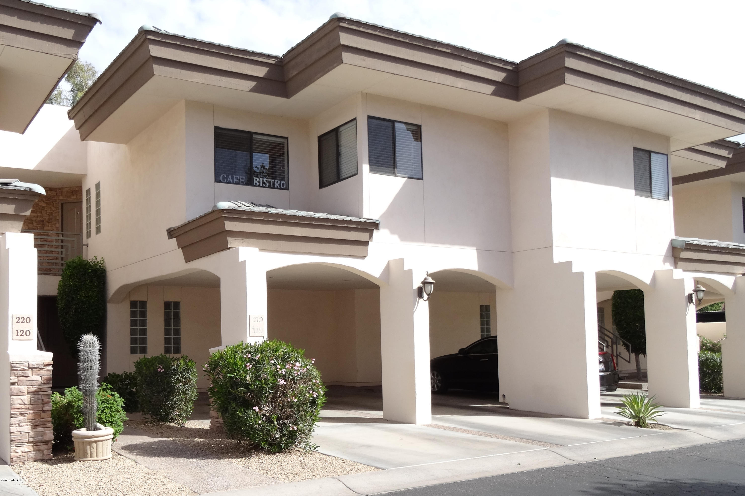 01 Exterior