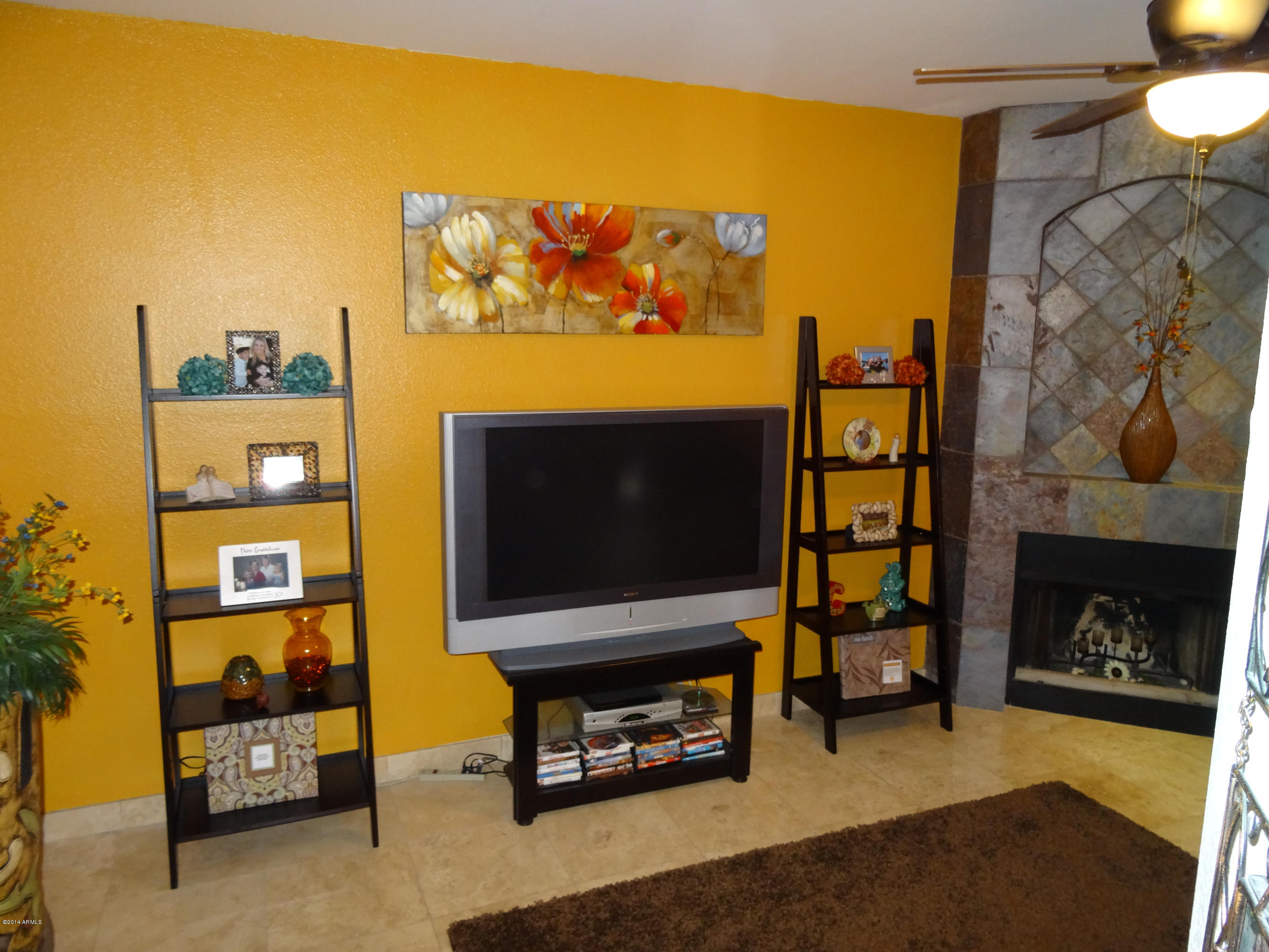 3235 East Camelback Road, Unit 119 Phoenix, AZ 85018 - Photo 11 of 18 11 Living Room- 2