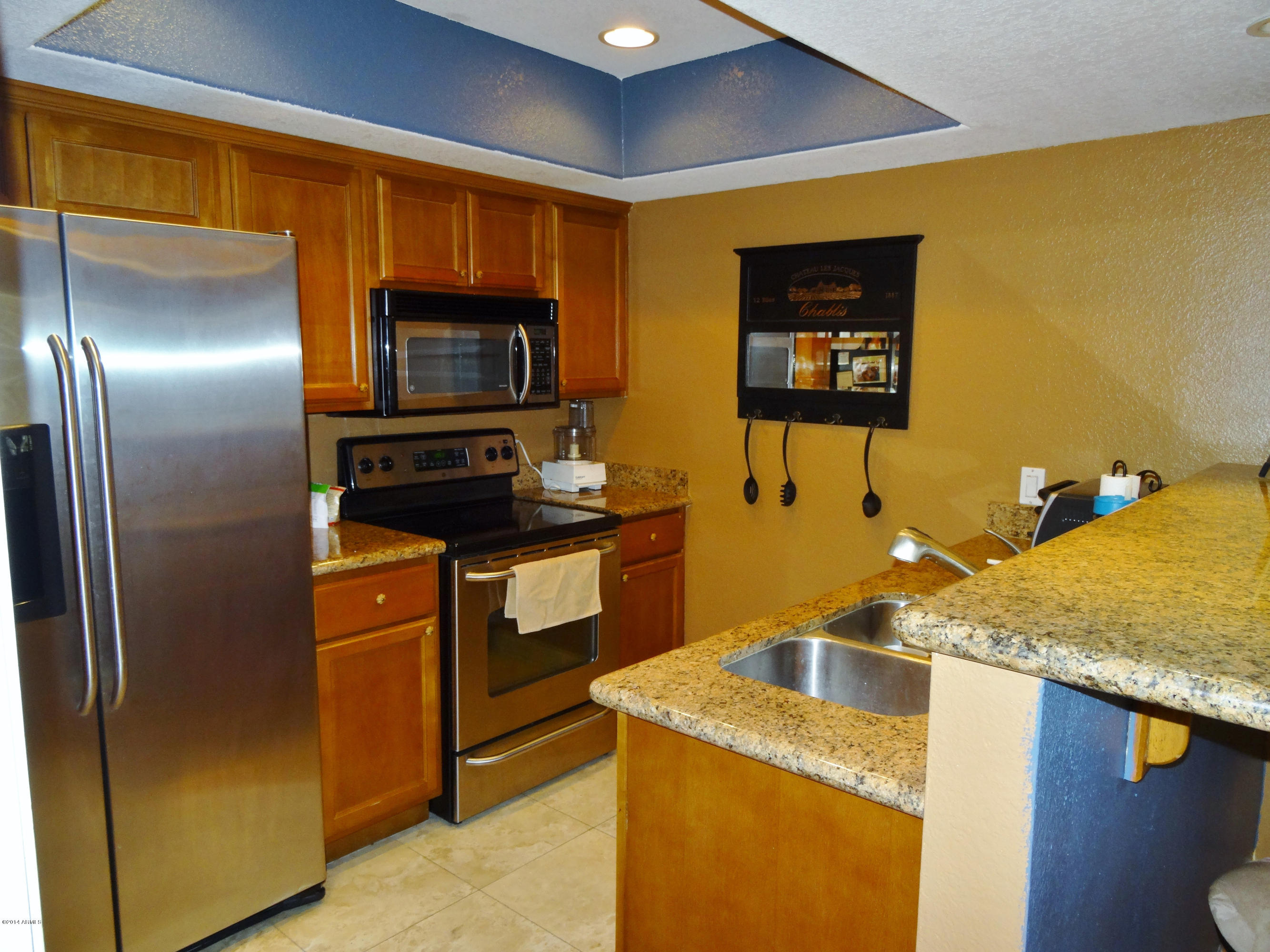3235 East Camelback Road, Unit 119 Phoenix, AZ 85018 - Photo 9 of 18 09 kitchen- 2
