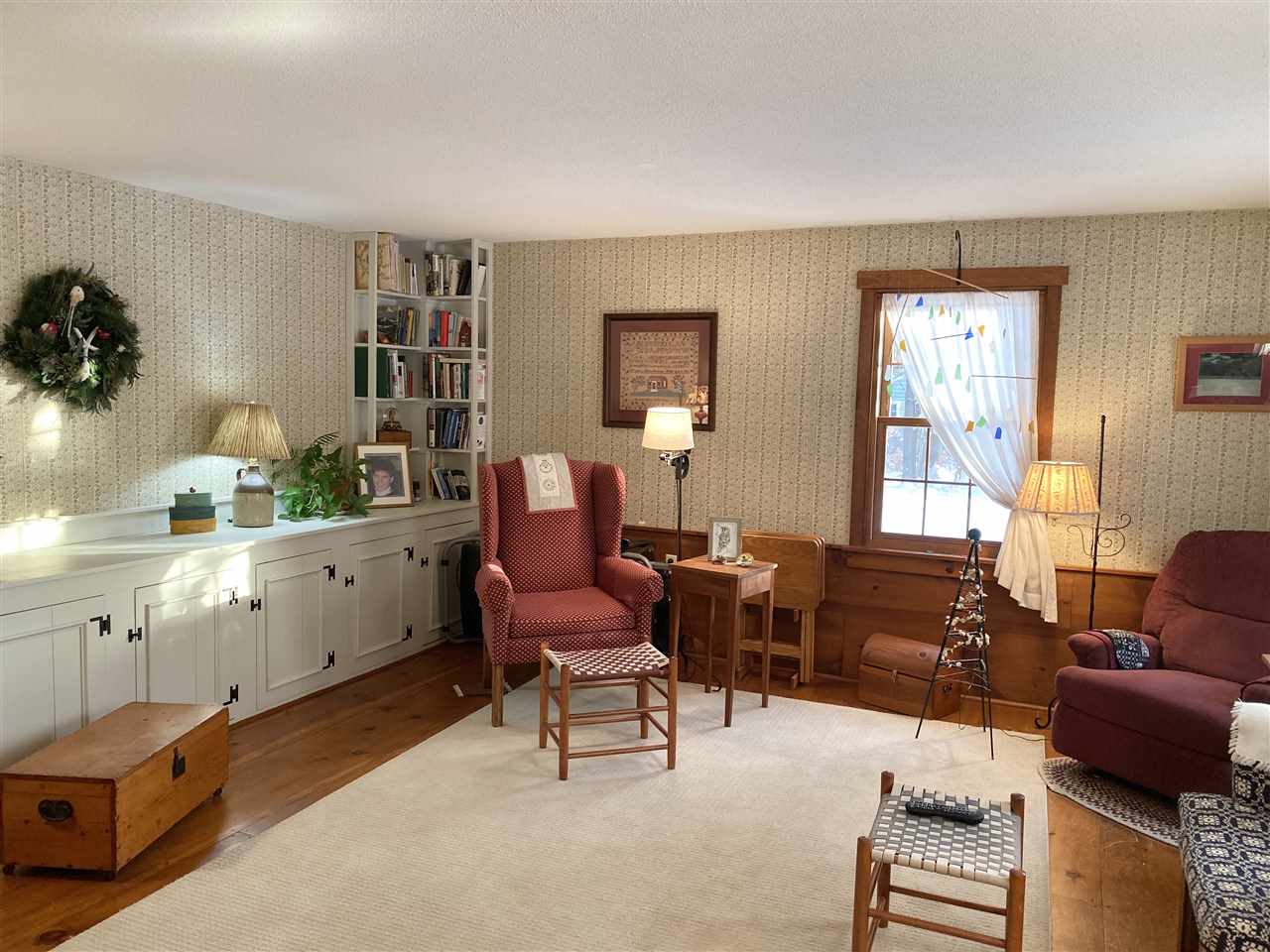 27 Scott Winn Road Peterborough, NH 03458 - Photo 5 of 39 Gallery Image 5