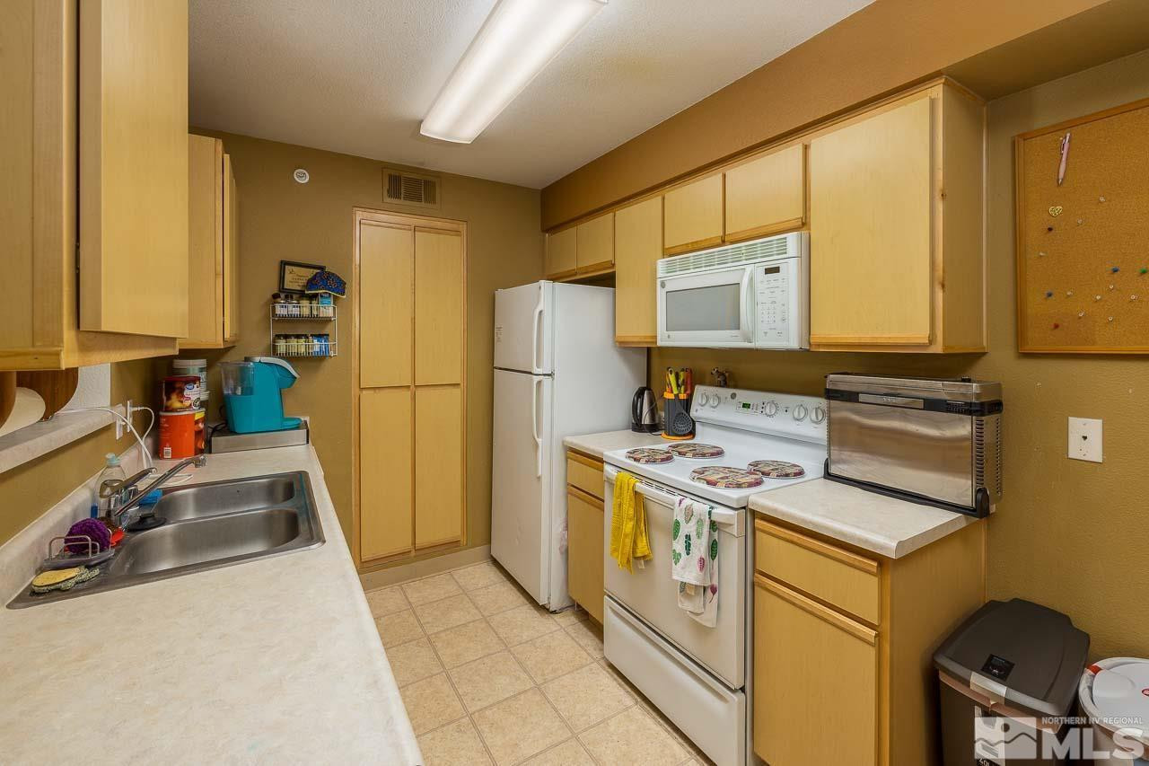 6850 Sharlands Avenue, Unit 2172 Reno, NV 89523 - Photo 7 of 16 Photo 7