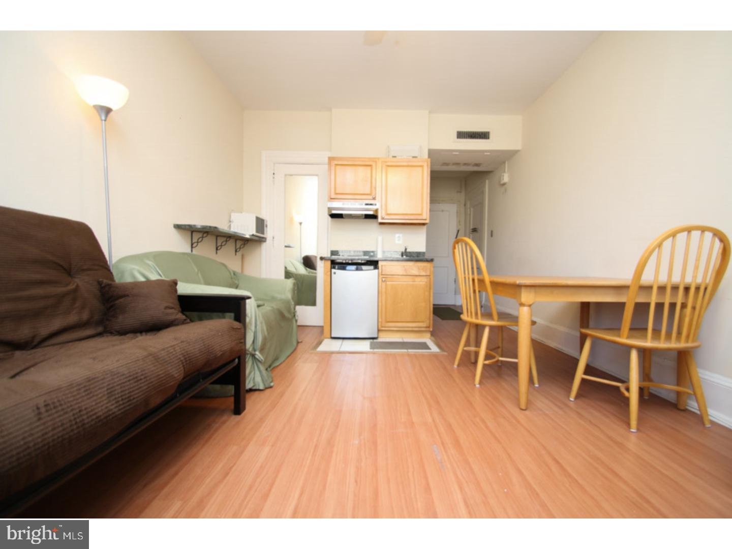 1324 Locust Street, Unit 911 Philadelphia, PA 19107 - Photo 3 of 7