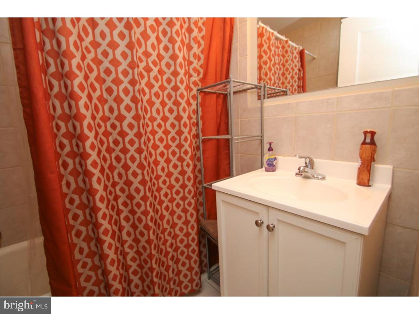 1324 Locust Street, Unit 911 Philadelphia, PA 19107 - Photo 7 of 7