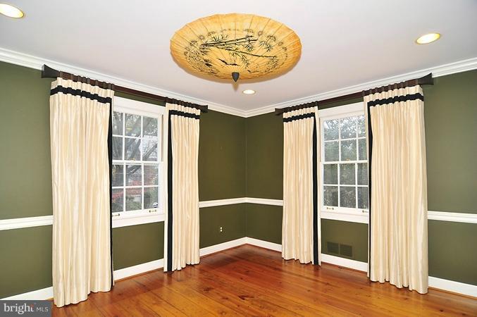 5232 Elliott Road Bethesda, MD 20816 - Photo 8 of 16 Dining Room