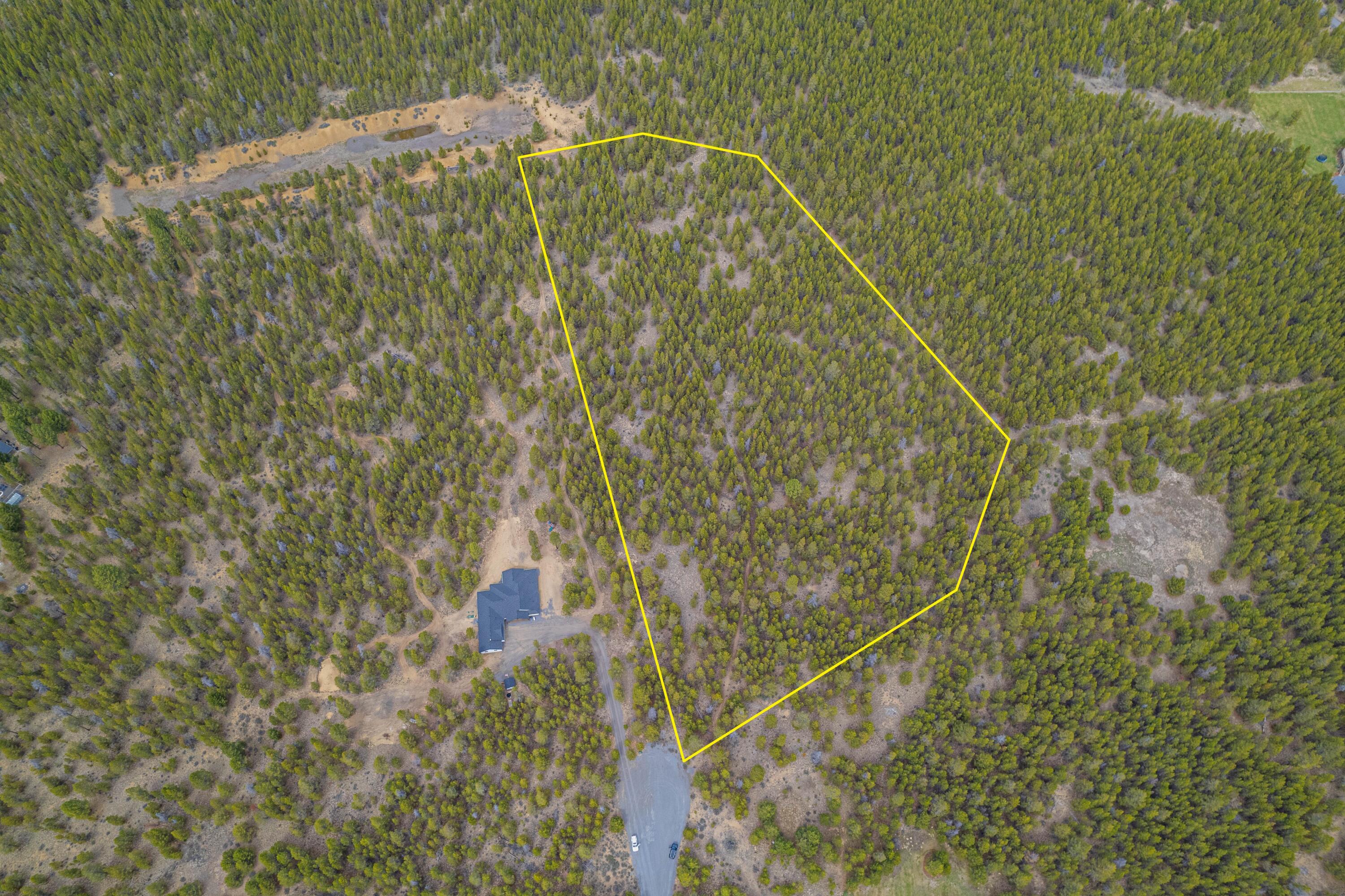54970 Roundtree Lane Bend, OR 97707 - Photo 3 of 17 54970 Roundtree Ln-01 with border