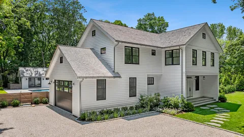 $5,495,000 | 41 Montauk Avenue, Sag Harbor, NY 11963