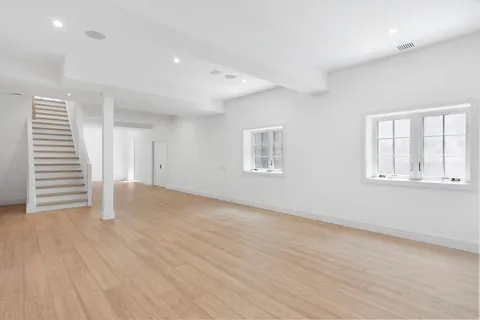 $5,495,000 | 41 Montauk Avenue, Sag Harbor, NY 11963