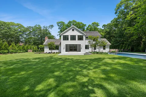 $5,495,000 | 41 Montauk Avenue, Sag Harbor, NY 11963