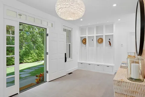 $5,495,000 | 41 Montauk Avenue, Sag Harbor, NY 11963