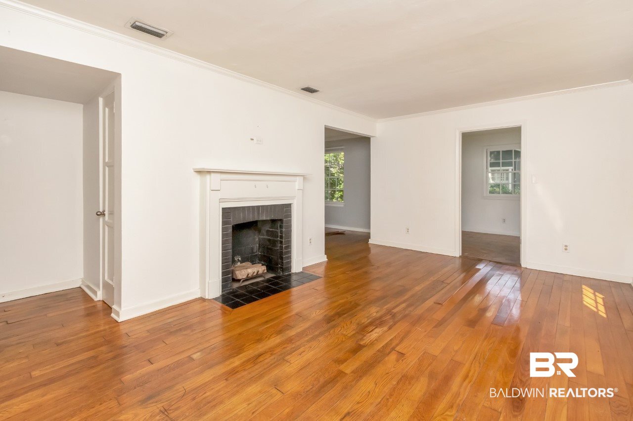 8 Princess Anne Road Mobile, AL 36608 - Photo 4 of 24