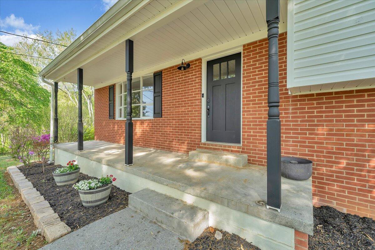 103 Rocky Top Road Troutville, VA 24175 - Photo 3 of 69 03-MIB02121