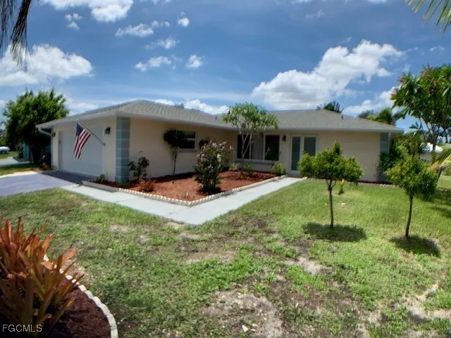 $2,100 | 1342 Torreya Circle, North Fort Myers, FL 33917