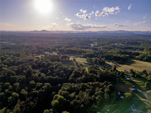 $390,000 | 222 North Mize Road, Mount Airy, GA 30563