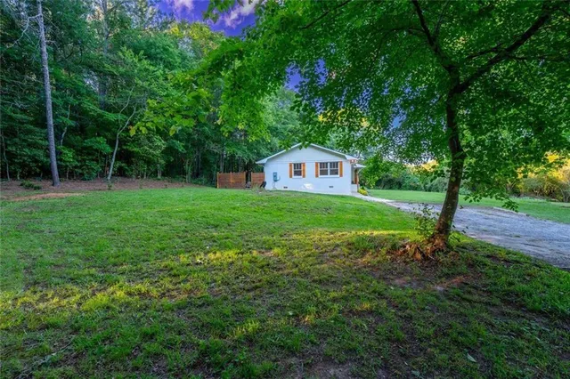 $390,000 | 222 North Mize Road, Mount Airy, GA 30563