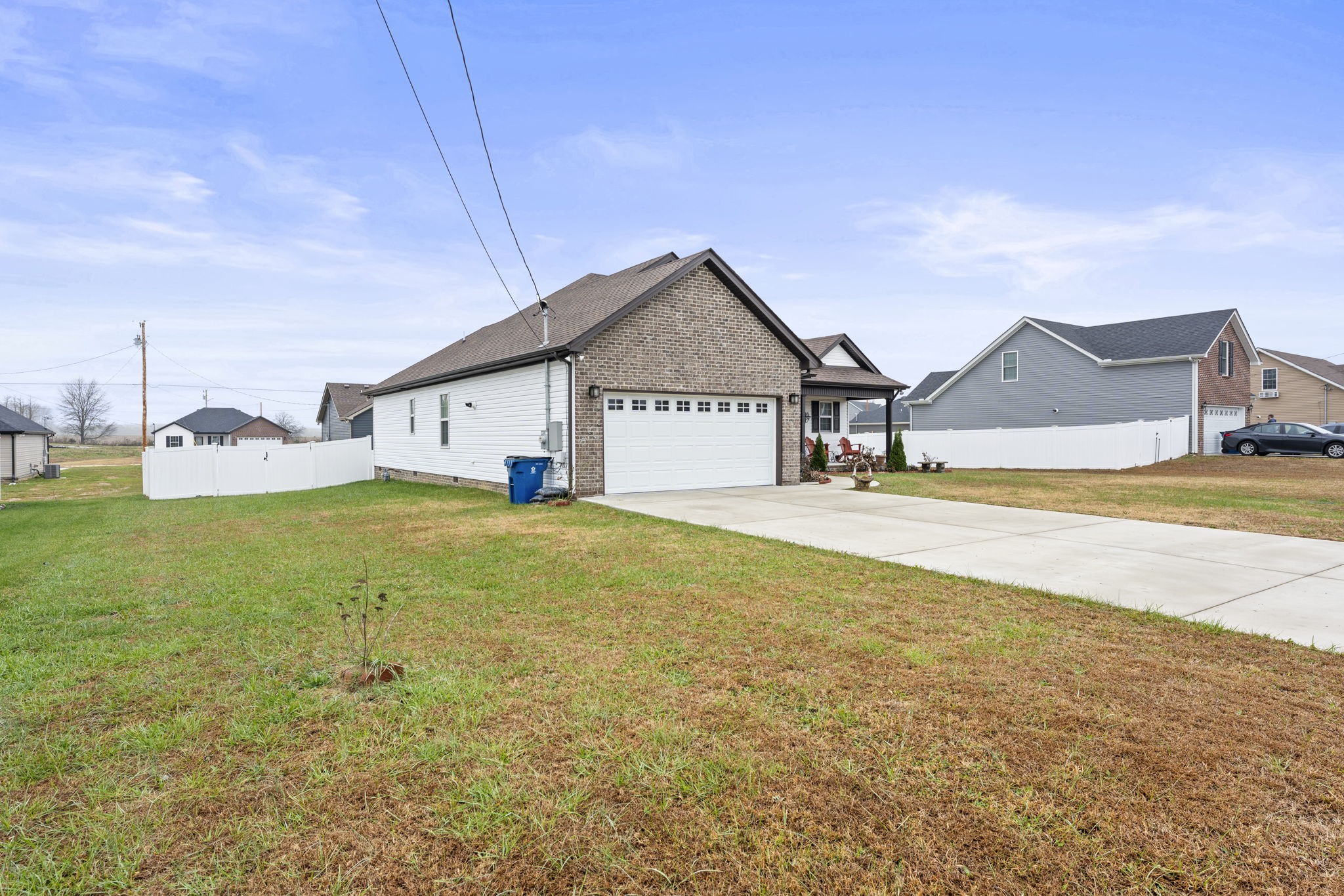 110 Saddle Street Manchester, TN 37355 - Photo 3 of 35 a front view of house with yard and ocean