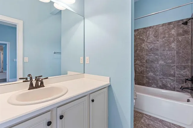 $675,000 | 6809 Scenic Drive, Apollo Beach, FL 33572