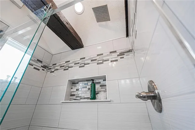 $279,000 | 671 Old Rte 8, Harrisville, PA 16038