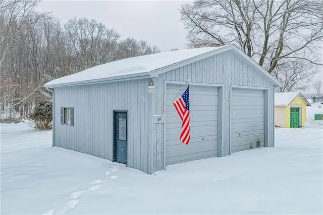 $279,000 | 671 Old Rte 8, Harrisville, PA 16038