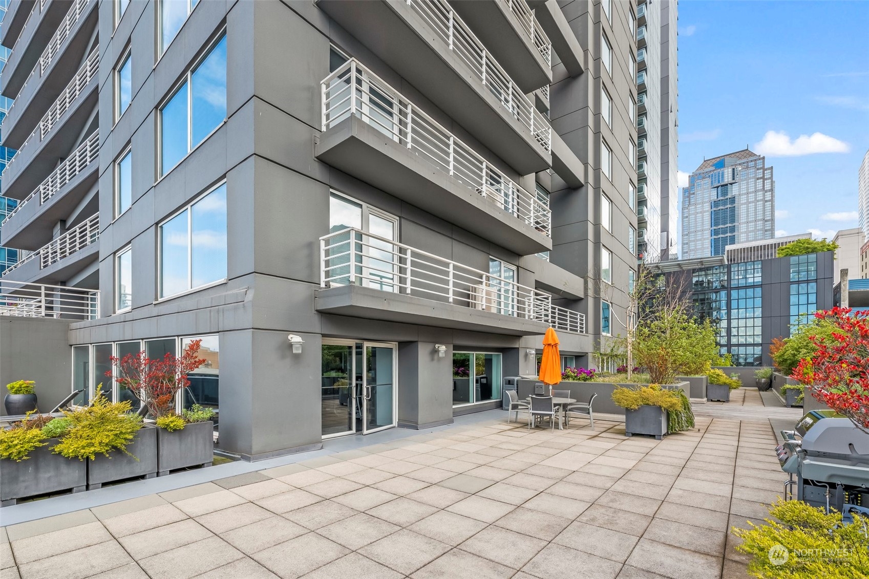 1415 2nd Avenue, Unit 1408 Seattle, WA 98101 - Photo 24 of 32 a view of a building with sitting area