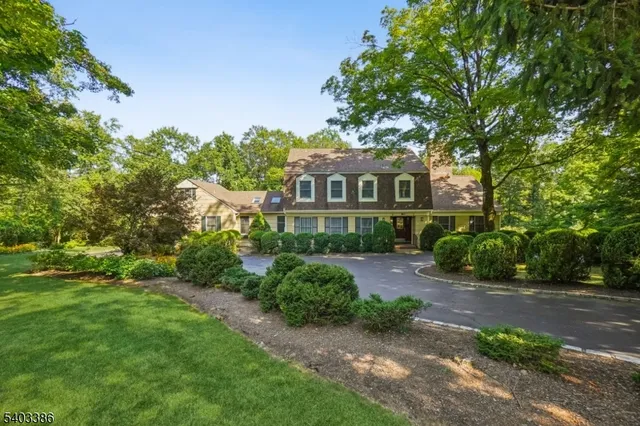 $1,895,000 | 80 Spring Valley Road, Morristown, NJ 07960