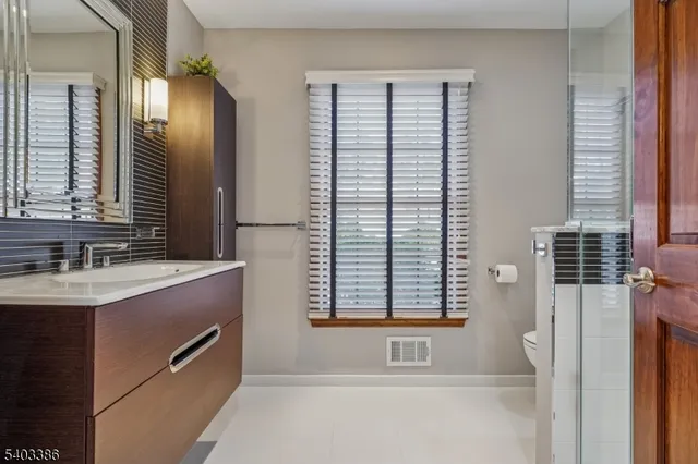 $1,895,000 | 80 Spring Valley Road, Morristown, NJ 07960