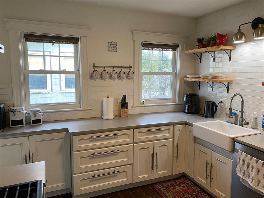 49 Rawson Road, Unit 49 Quincy, MA 02170 - Photo 16 of 42 Gallery Image 16