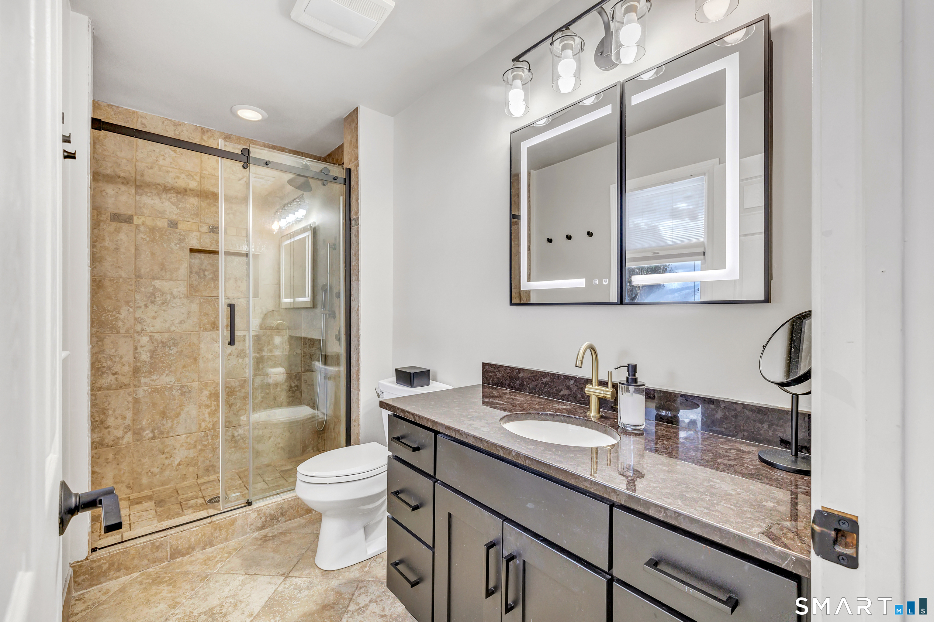 1478 Jennings Road Fairfield, CT 06824 - Photo 20 of 40