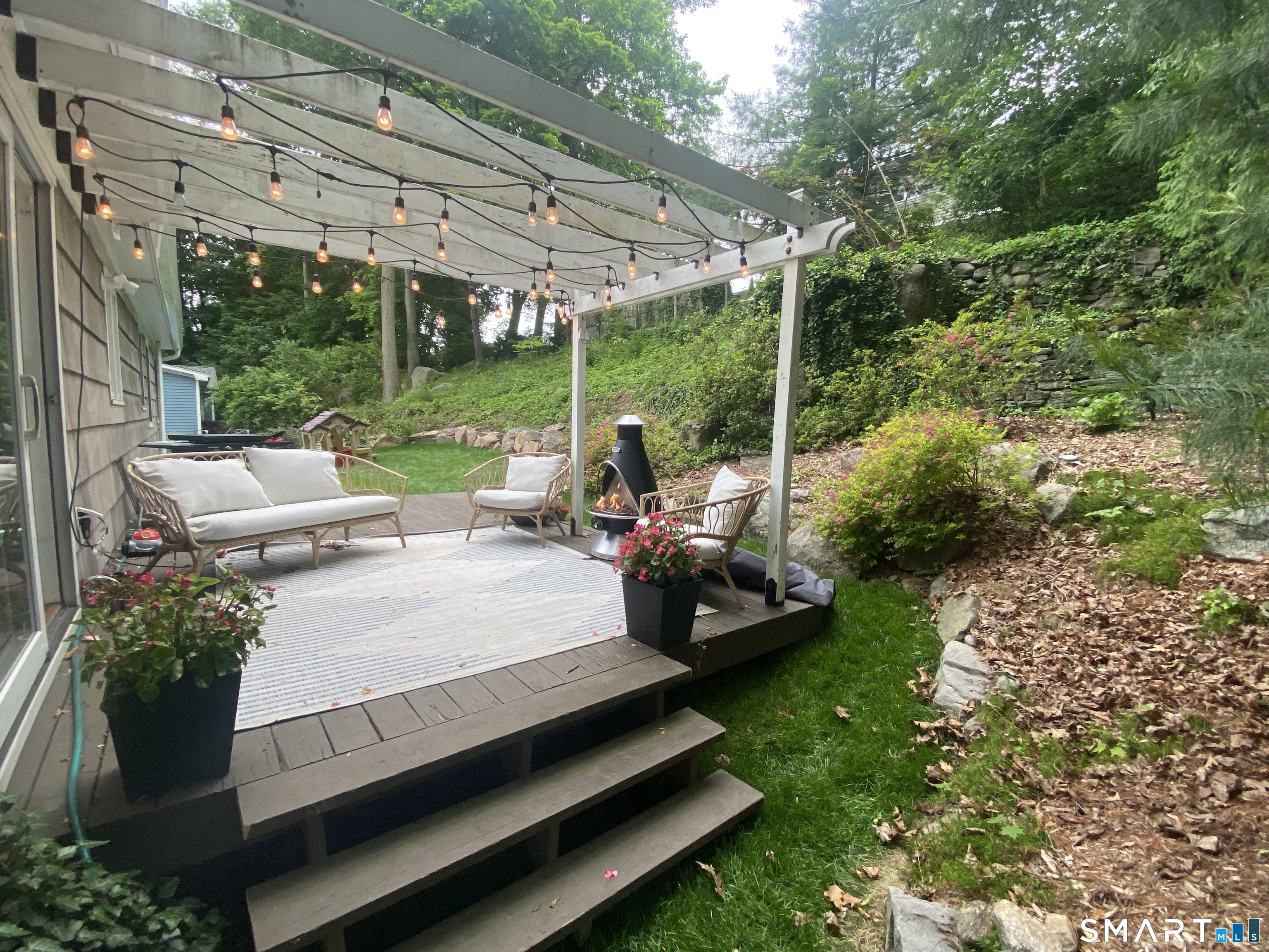 1478 Jennings Road Fairfield, CT 06824 - Photo 2 of 40