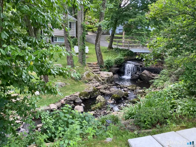 $949,000 | 1478 Jennings Road, Fairfield, CT 06824