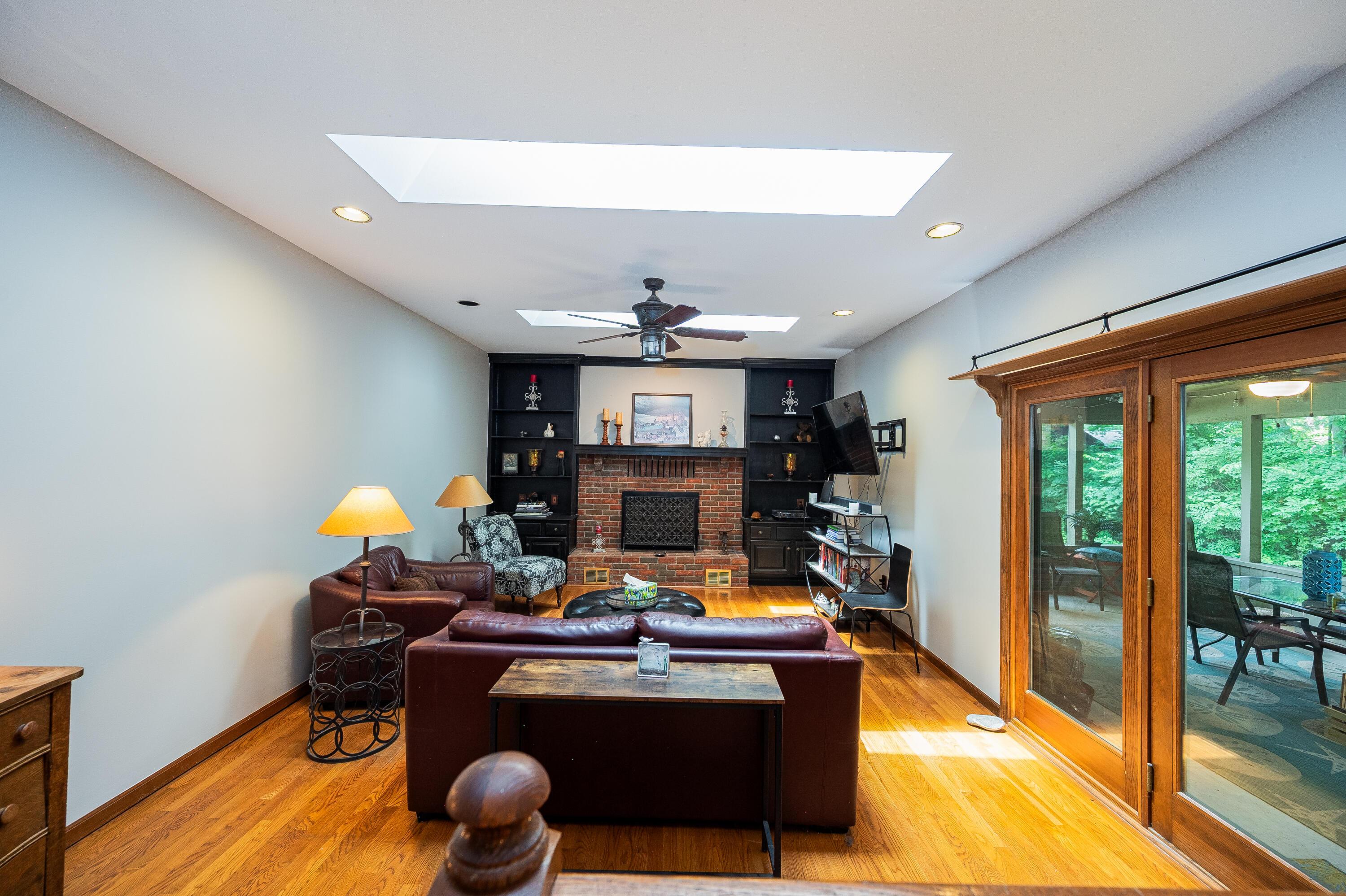 5066 Longrifle Road Westerville, OH 43081 - Photo 22 of 60 Family Room