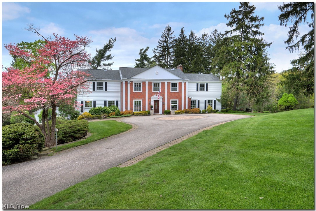 Welcome to 33955 Old Kinsman in Daisy Hill.