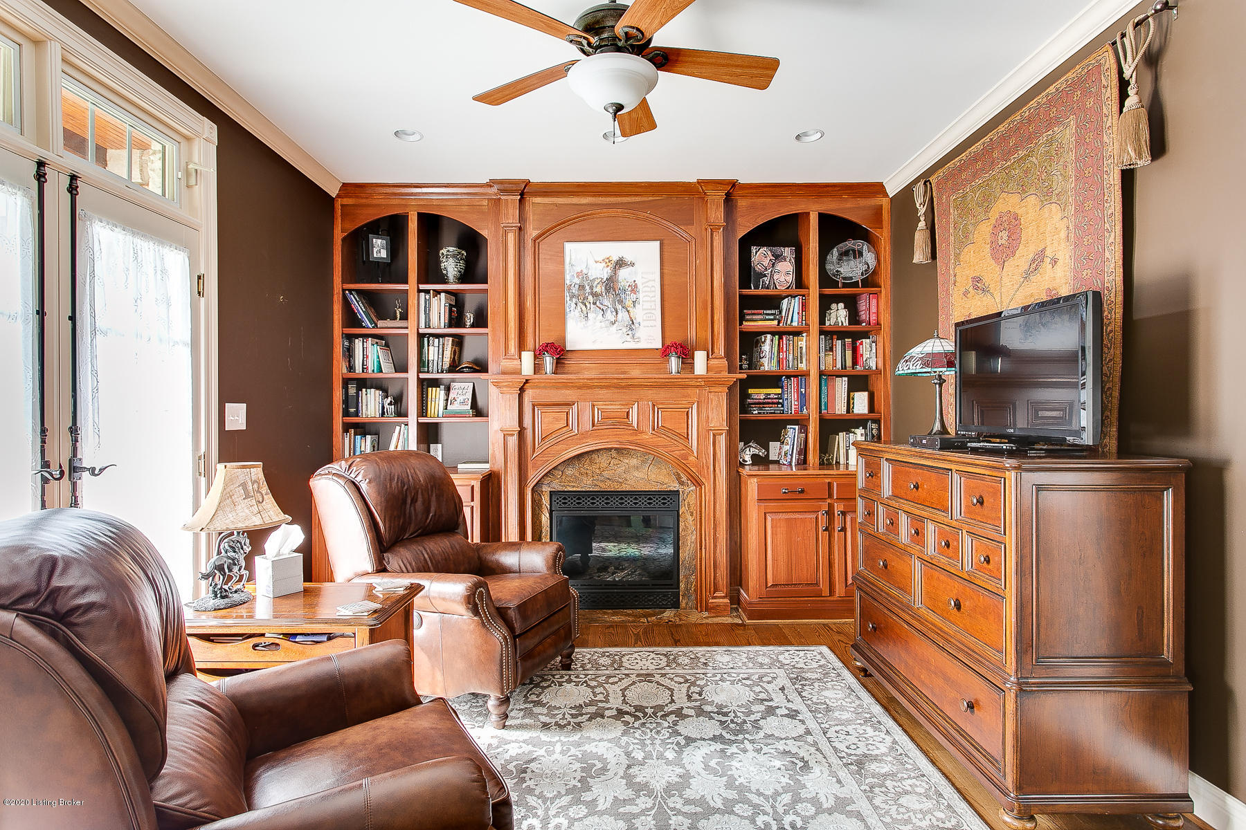 5807 Mt Pleasant Road Prospect, KY 40059 - Photo 26 of 103 Study with built ins