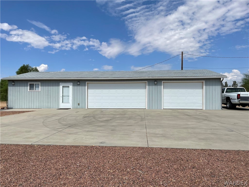 641 South Tonto Road Golden Valley, AZ 86413 - Photo 2 of 48 Gallery Image 2
