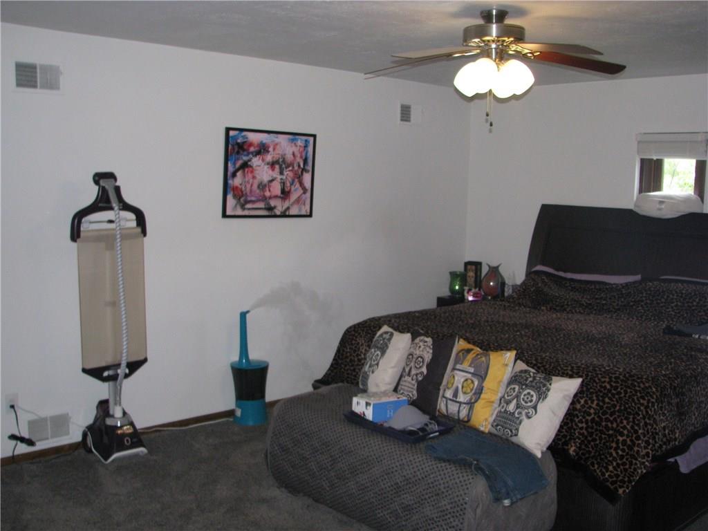 165 Wray Large Road Clairton, PA 15025 - Photo 5 of 13 Gallery Image 5
