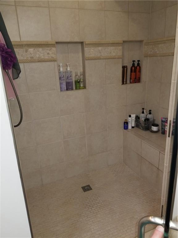 165 Wray Large Road Clairton, PA 15025 - Photo 9 of 13 Gallery Image 9
