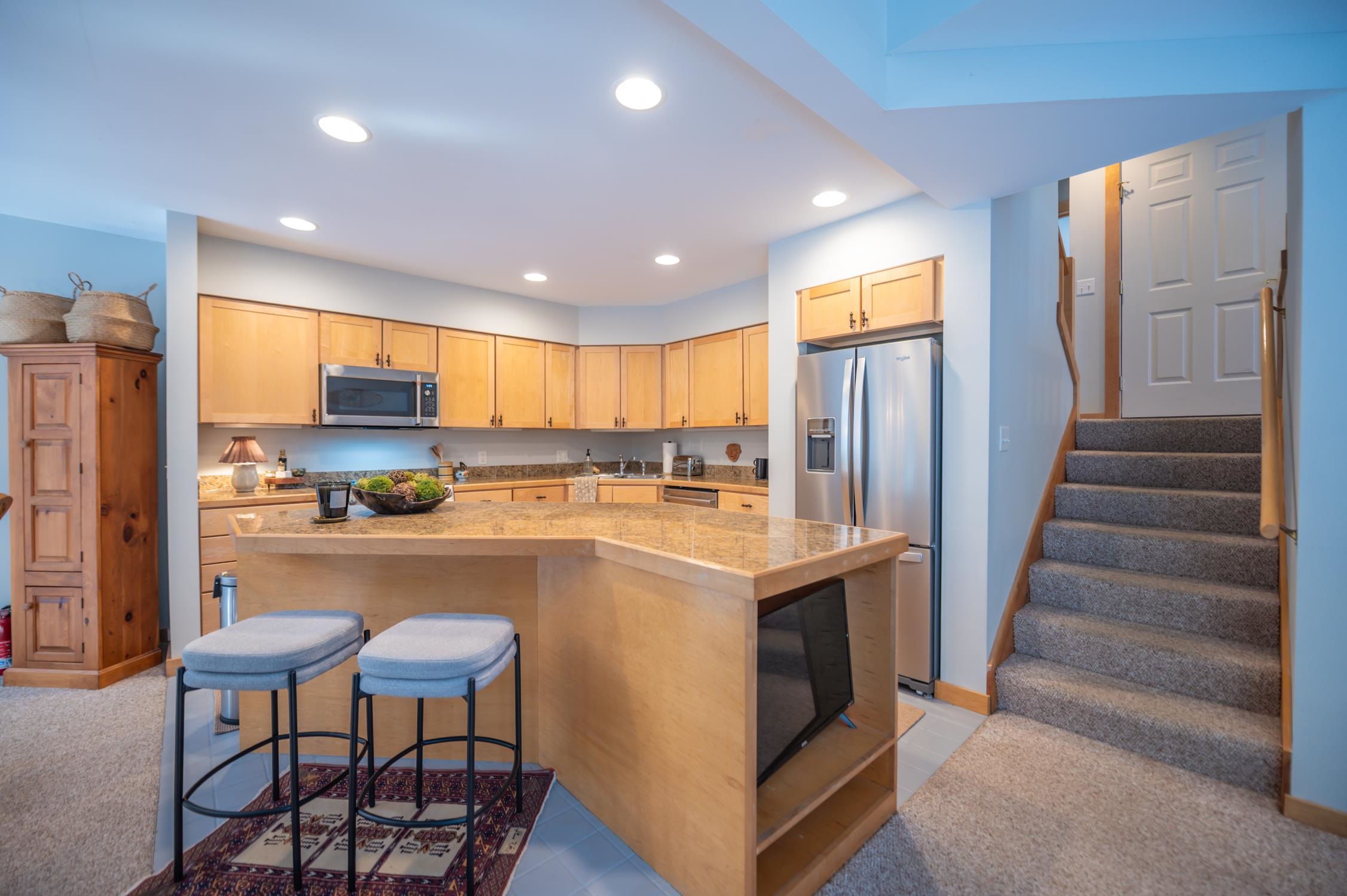 72 A Kingswood Road, Unit 72A West Dover, VT 05356 - Photo 4 of 31