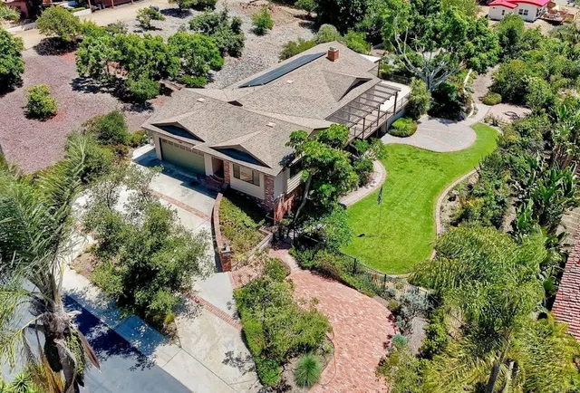 $1,275,000 | 338 Skyline Drive, Vista, CA 92084