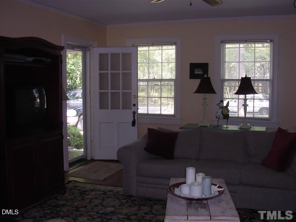 12 Henderson Street Raleigh, NC 27607 - Photo 4 of 11