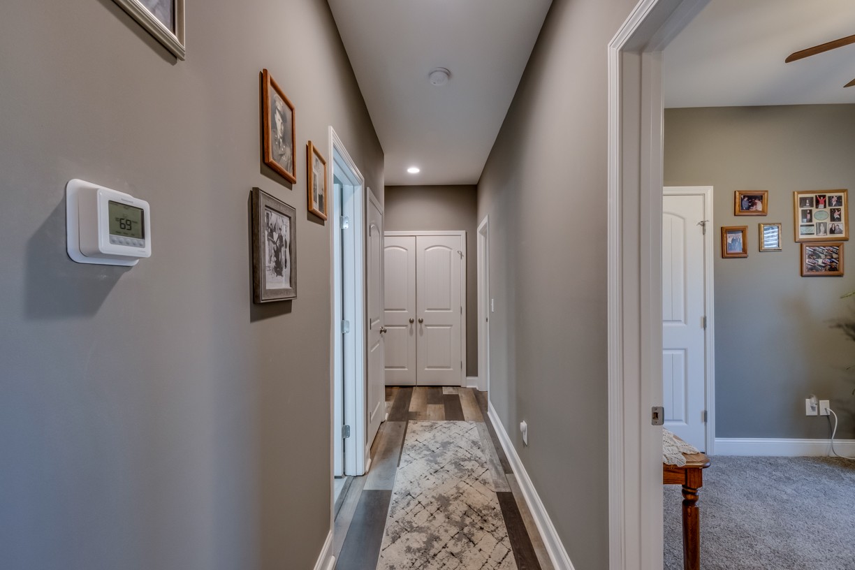 148 A T G T Road Portland, TN 37148 - Photo 17 of 30 a view of a hallway with a room