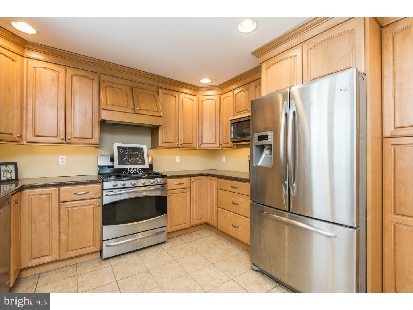 408 Harrington Road Havertown, PA 19083 - Photo 7 of 22