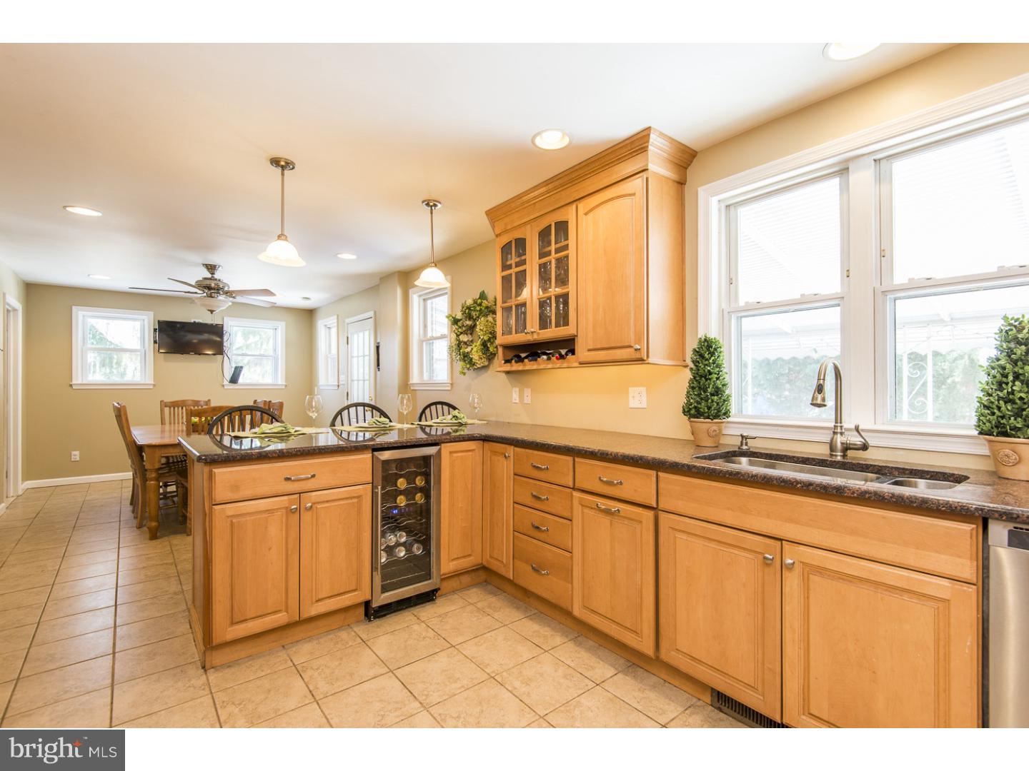 408 Harrington Road Havertown, PA 19083 - Photo 8 of 22