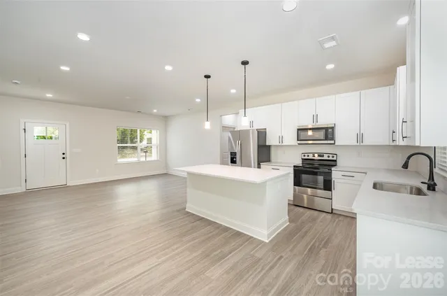 $1,695 | 412 Hampton Street, Gastonia, NC 28052