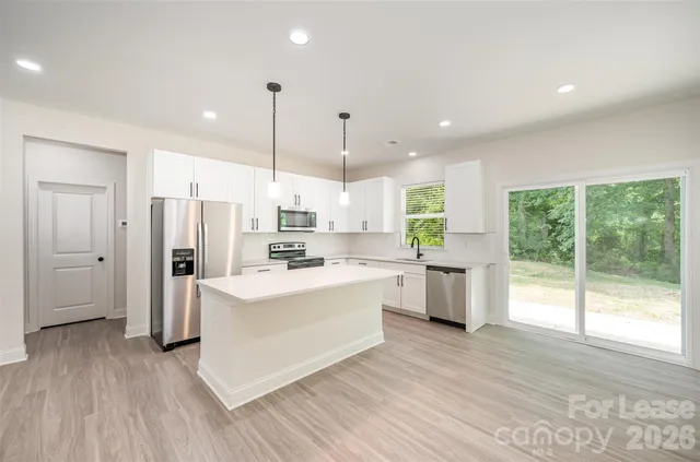 $1,695 | 412 Hampton Street, Gastonia, NC 28052