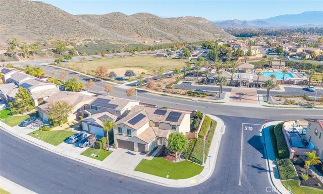 a view of outside area