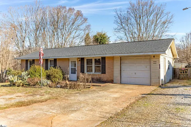 $220,000 | 703 Old Stagecoach Road, Easley, SC 29642