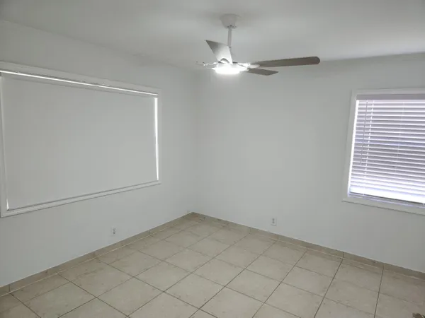 $2,400 | 210 Northwest 13th Avenue, Delray Beach, FL 33444