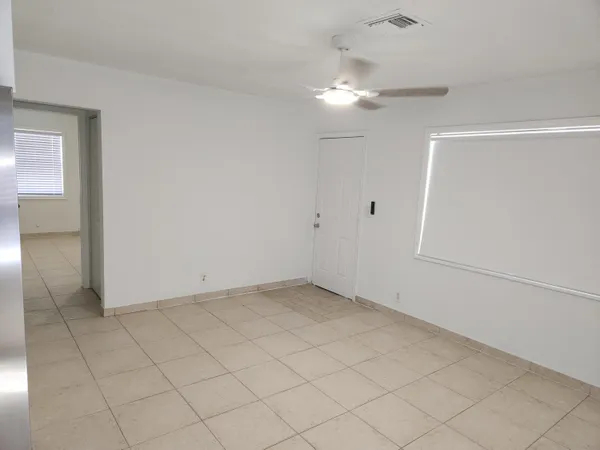 $2,400 | 210 Northwest 13th Avenue, Delray Beach, FL 33444