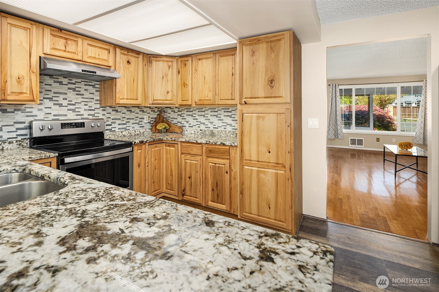 226 216th Street Southwest Bothell, WA 98021 - Photo 4 of 23