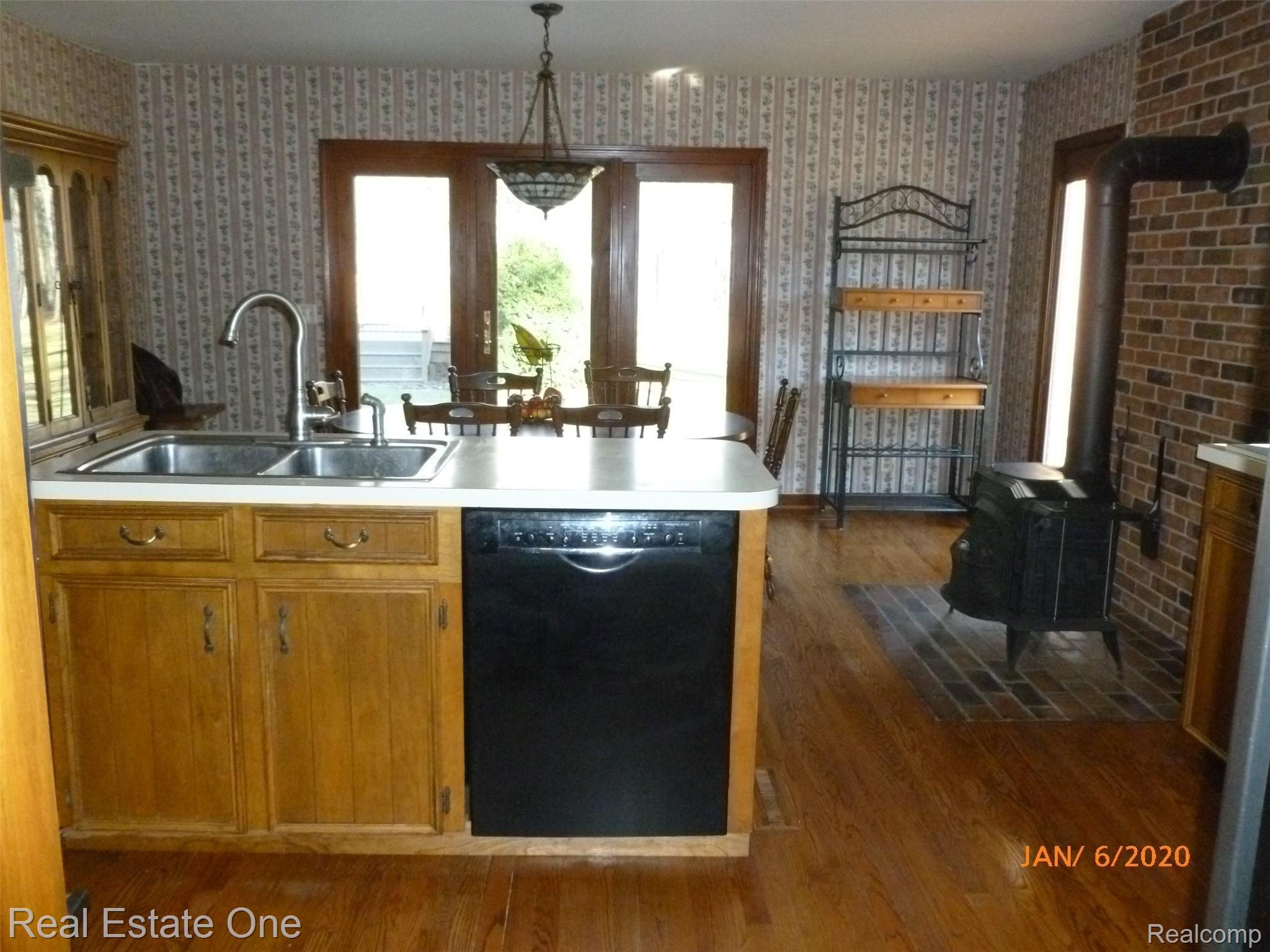 35800 Ash Road New Boston, MI 48164 - Photo 23 of 37 P1050222.JPG
